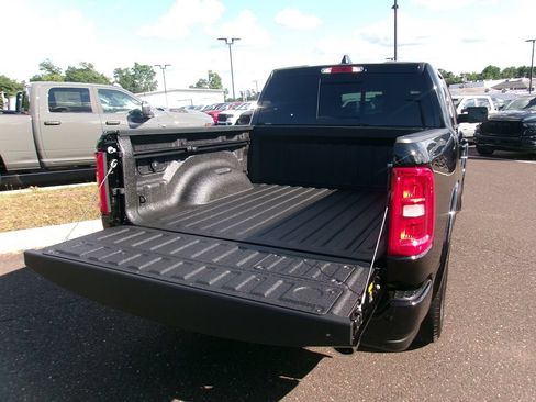 Used 2026 RAM 1500 Laramie AWD/4WD image 17