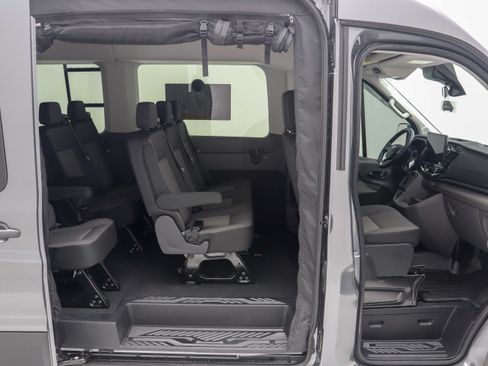 Used 2024 Ford Transit 350 XLT RWD image 14
