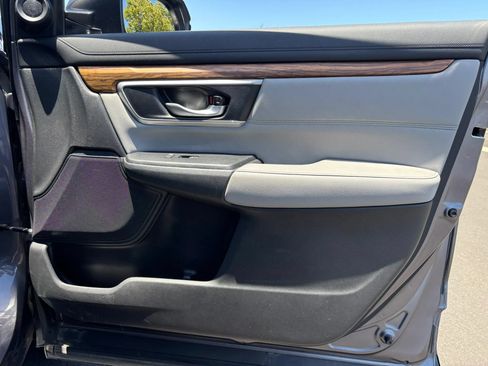 Used 2018 Honda CR-V Touring image 20