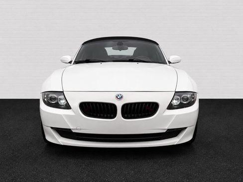 Used 2007 BMW Z4 3.0i RWD image 2