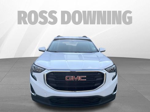 Used 2020 GMC Terrain SLE w/ Driver Convenience Package FWD image 2