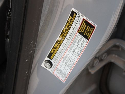 Used 2024 Nissan Frontier Pro-X image 27