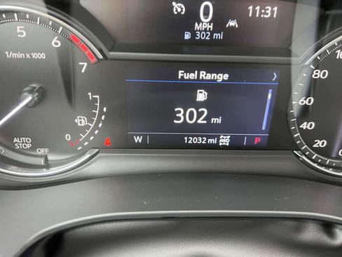 Used 2024 Cadillac XT6 Luxury image 29