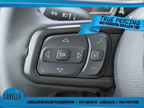 Used 2026 Jeep Wrangler Unlimited Rubicon AWD/4WD image 18