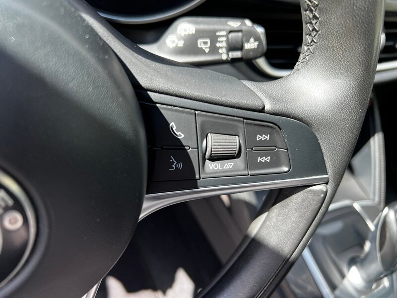 Used 2018 Alfa Romeo Stelvio AWD w/ Cold Weather Package image 27