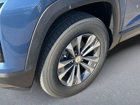 New 2026 Chevrolet Equinox LT w/ Convenience Package II image 10