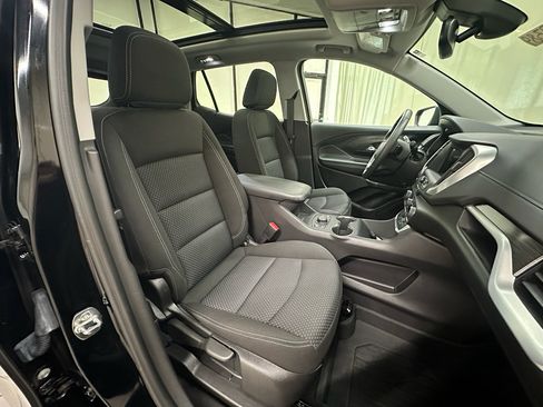 Used 2024 GMC Terrain SLE w/ Driver Convenience Package AWD/4WD image 19