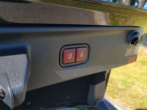 Certified 2025 Mercedes-Benz S 580 4MATIC Sedan image 10