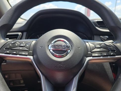 Used 2019 Nissan Rogue Sport SV AWD/4WD image 30