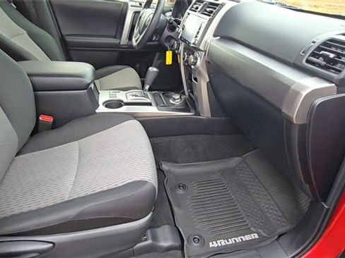 Used 2020 Toyota 4Runner SR5 image 30