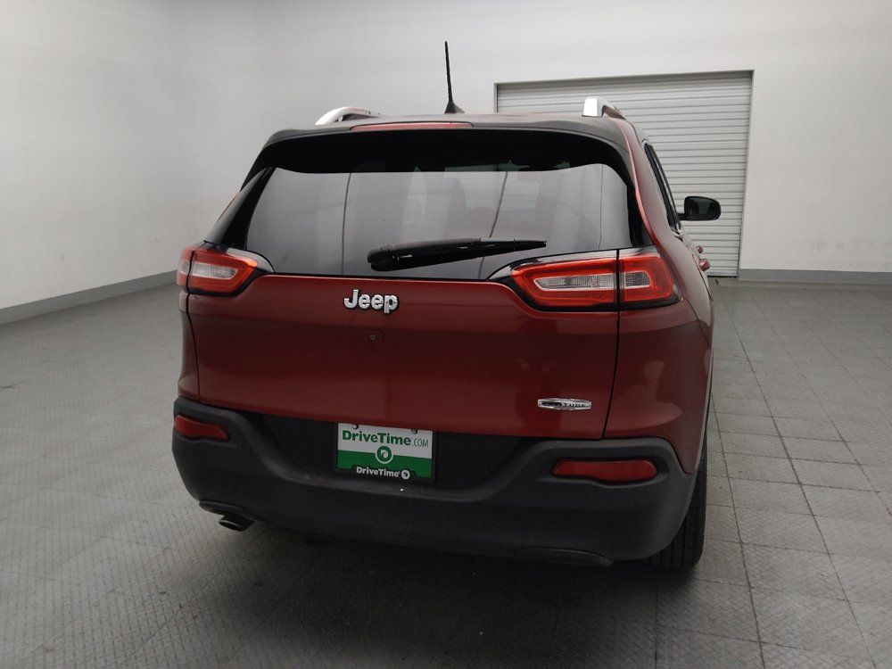 Used 2016 Jeep Cherokee Latitude FWD image 7
