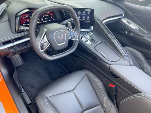 Used 2023 Chevrolet Corvette Stingray Convertible w/ Z51 Performance Package image 4