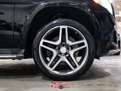 Used 2017 Mercedes-Benz GLS 550 4MATIC image 10