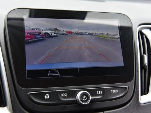 Used 2024 Chevrolet Malibu LT FWD image 11