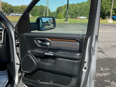 Used 2021 RAM 1500 Laramie AWD/4WD image 34
