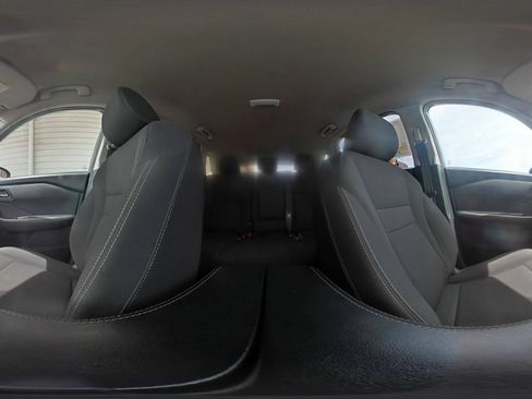 Used 2024 Nissan Rogue S AWD/4WD image 41