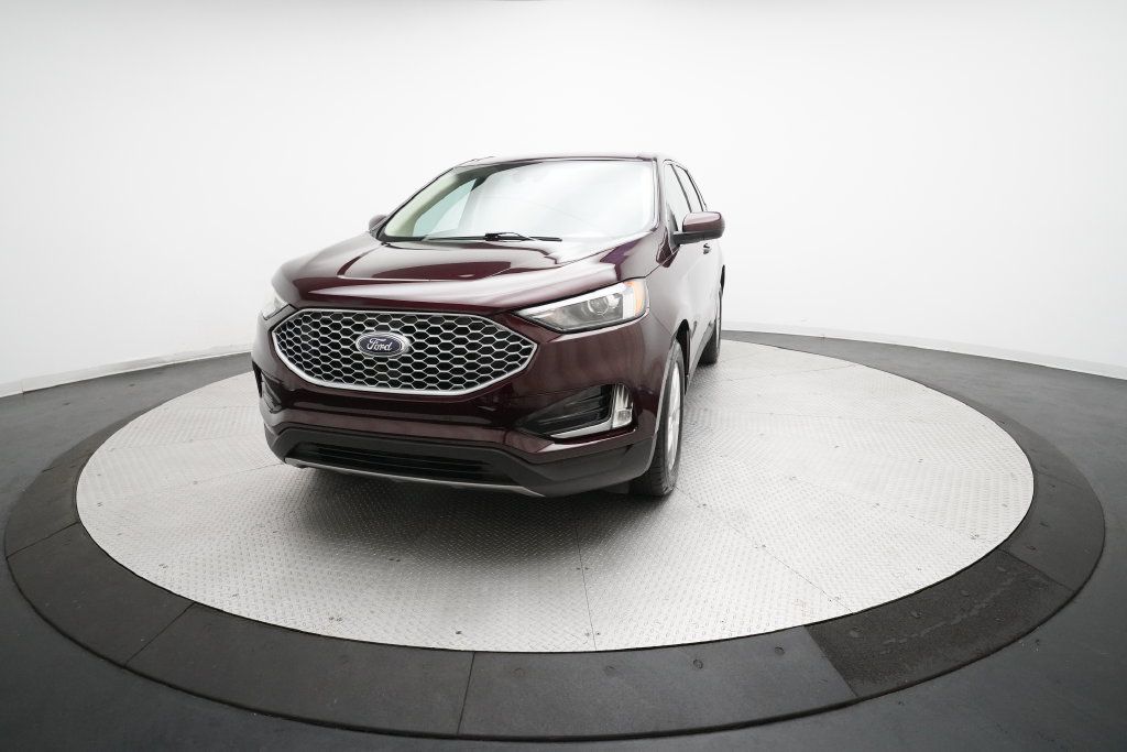 Used 2024 Ford Edge SEL w/ Convenience Package AWD/4WD image 12