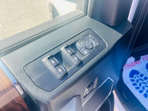 Used 2016 Ford F150 Lariat w/ Equipment Group 502A Luxury AWD/4WD image 18