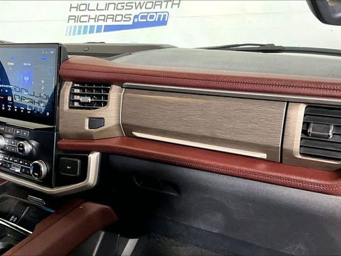 Certified 2024 Ford Expedition Limited image 12