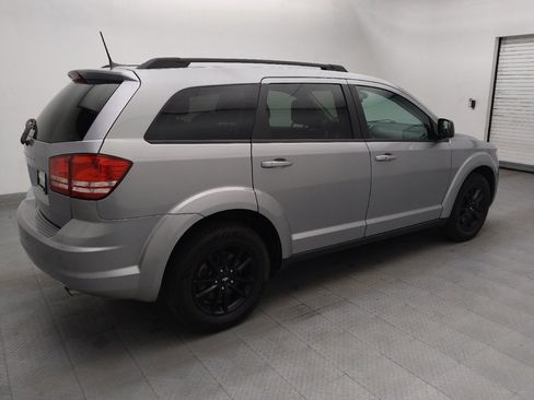 Used 2020 Dodge Journey SE w/ SE Popular Equipment Group FWD image 10
