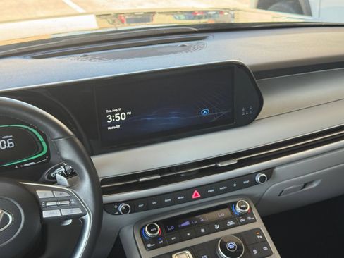 Used 2025 Hyundai Palisade SEL FWD image 17