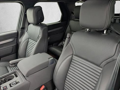 New 2026 Land Rover Discovery Limited Edition AWD/4WD image 10