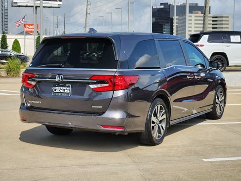 Used 2023 Honda Odyssey Touring image 7