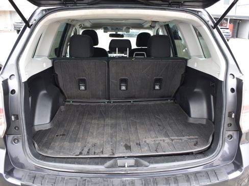 Used 2017 Subaru Forester 2.5i Premium image 34