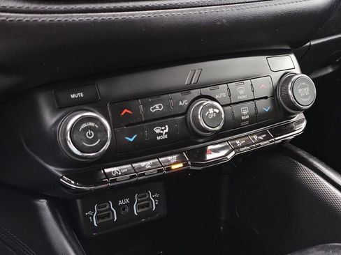 Used 2021 Dodge Durango GT image 24