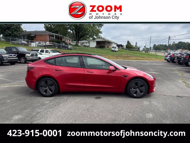 Used 2023 Tesla Model 3 Standard Range RWD image 1