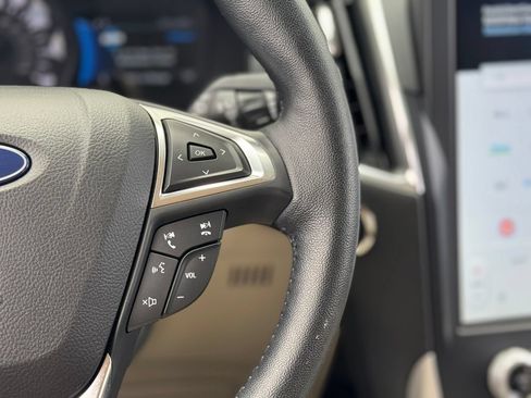 Used 2023 Ford Edge Titanium AWD/4WD image 12