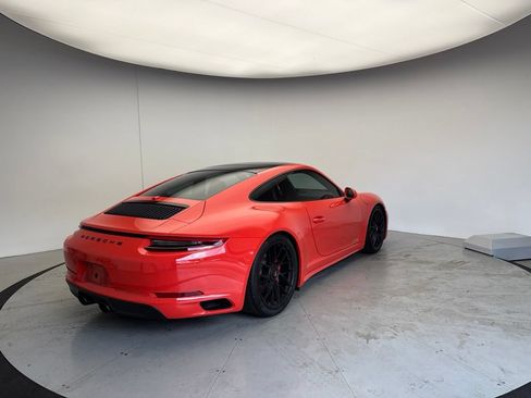 Used 2019 Porsche 911 Carrera GTS RWD image 18