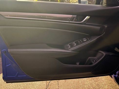 Used 2022 Honda Accord Sport image 34