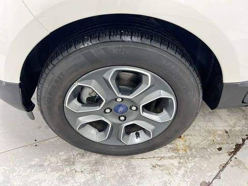 Used 2020 Ford EcoSport S image 24