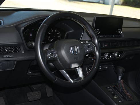 Used 2025 Honda CR-V Sport image 9