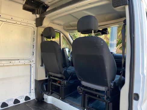 Used 2022 RAM ProMaster 2500 w/ Convenience Group FWD image 33