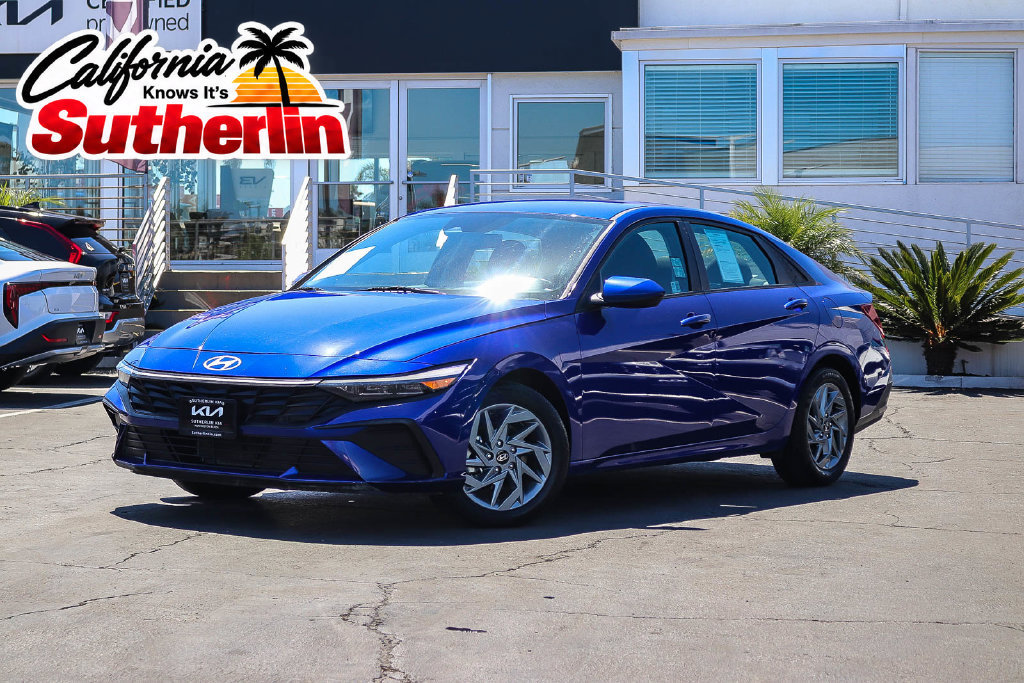 Used 2024 Hyundai Elantra SEL FWD image 1