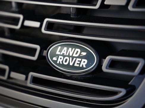 New 2026 Land Rover Range Rover Velar Dynamic SE image 4