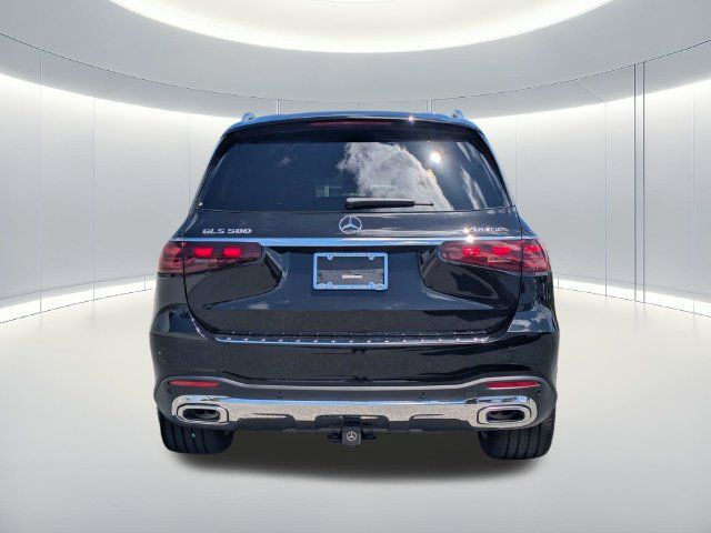 Used 2026 Mercedes-Benz GLS 580 4MATIC image 5