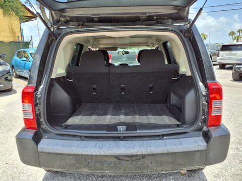 Used 2010 Jeep Patriot Sport image 22