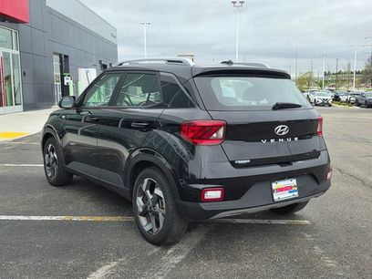 Used 2025 Hyundai Venue SEL