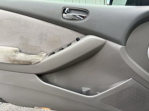 Used 2012 Nissan Altima 2.5 S w/ Special Edition Pkg FWD image 11
