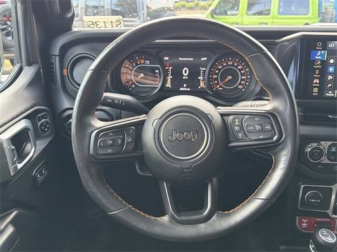 Used 2024 Jeep Gladiator Mojave w/ Convenience Group image 23