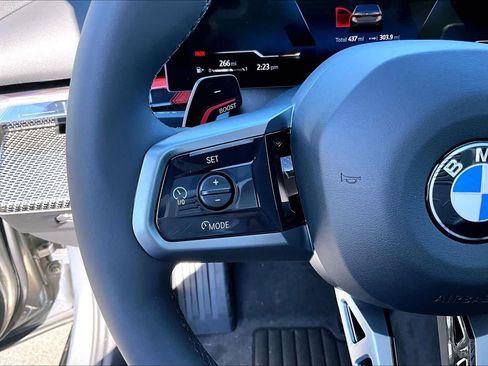 Used 2026 BMW 540i xDrive w/ M Sport Package image 24