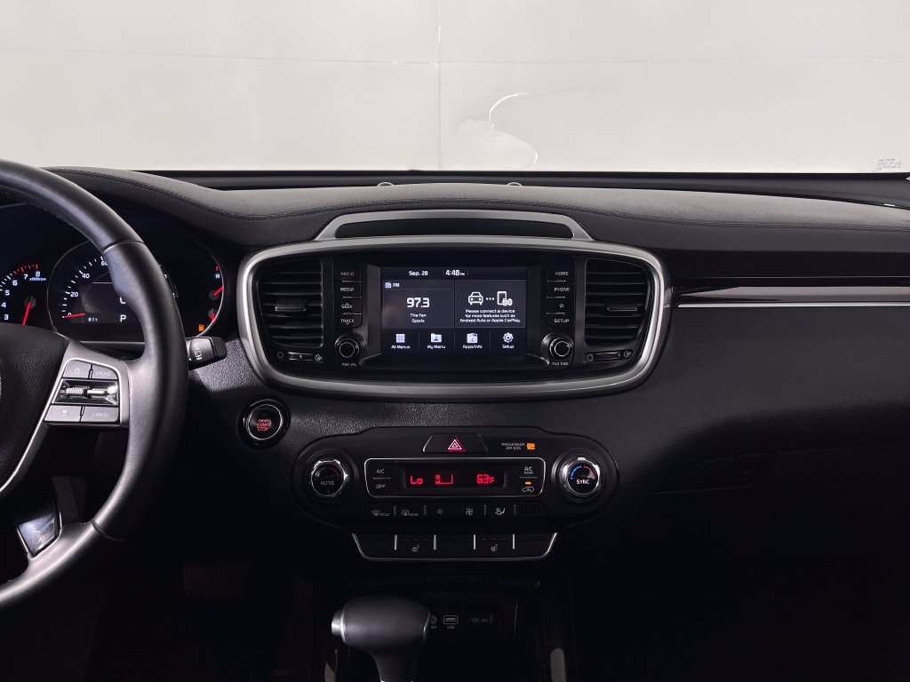 Used 2020 Kia Sorento EX AWD/4WD image 16
