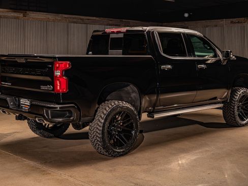 Used 2022 Chevrolet Silverado 1500 High Country image 10