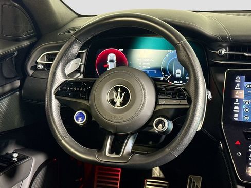 Used 2025 Maserati Grecale Modena AWD/4WD image 20