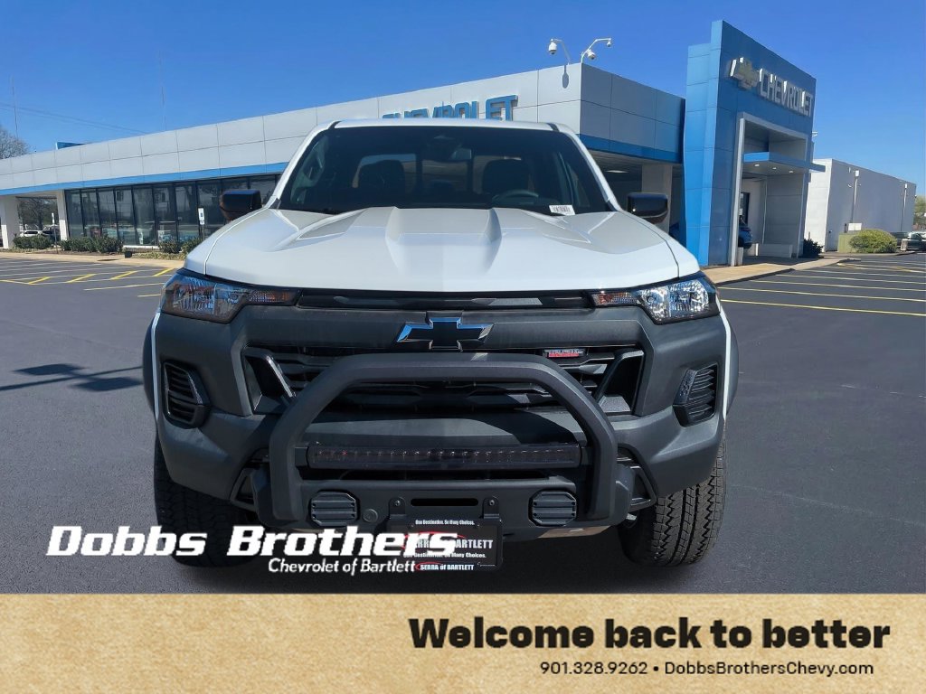 New 2026 Chevrolet Colorado Trail Boss w/ Off-Road Front Bumper Package AWD/4WD image 3