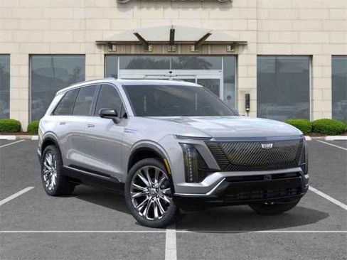 New 2026 Cadillac Vistiq Premium Luxury w/ LPO, Floor Liner Package image 8