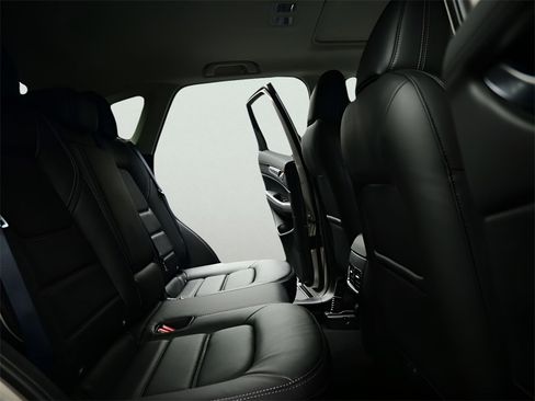 New 2025 MAZDA CX-5 AWD 2.5 S w/ Premium Plus Pkg image 9